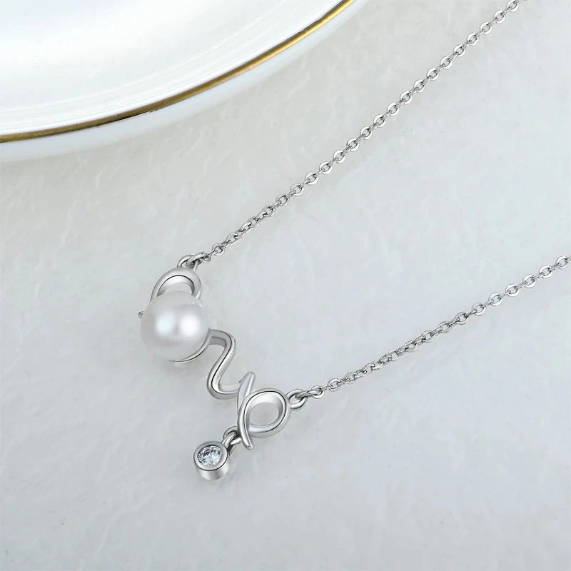Dainty Love Pearl Necklace