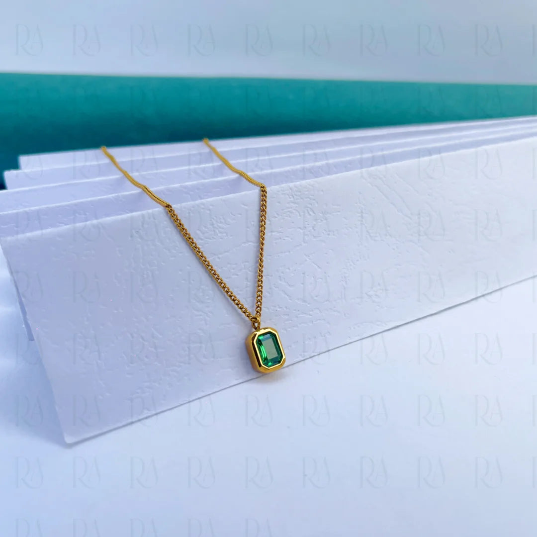 Ayo Emerald Pendant