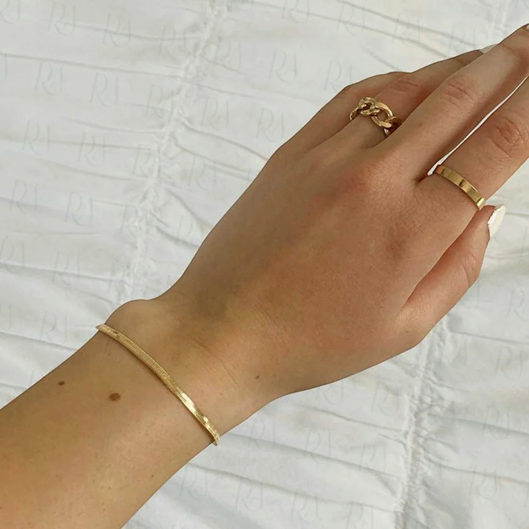 Dara Flow Bracelet