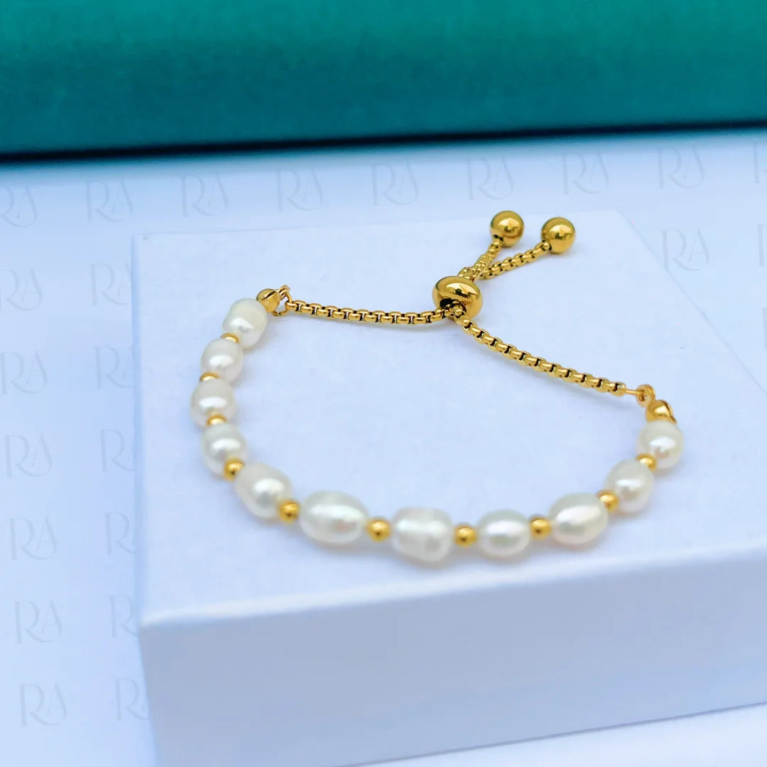 Lara Pearl Bracelet