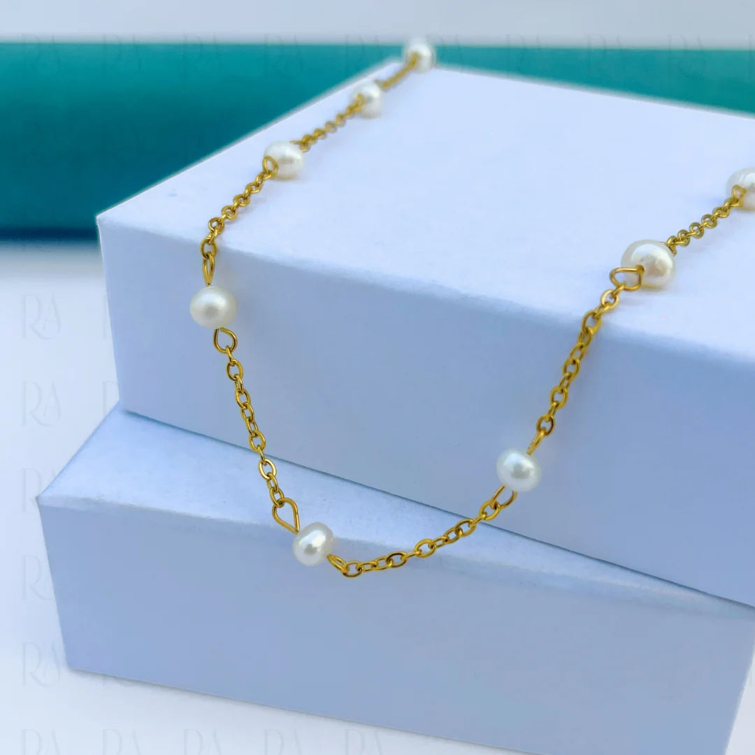 Mira Pearl Necklace