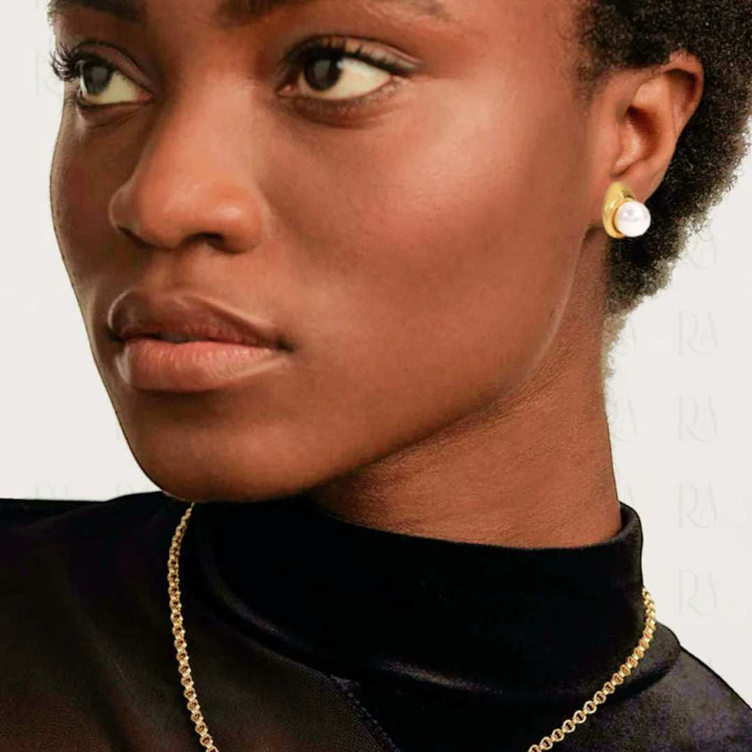 Mira Pearl Stud Earrings