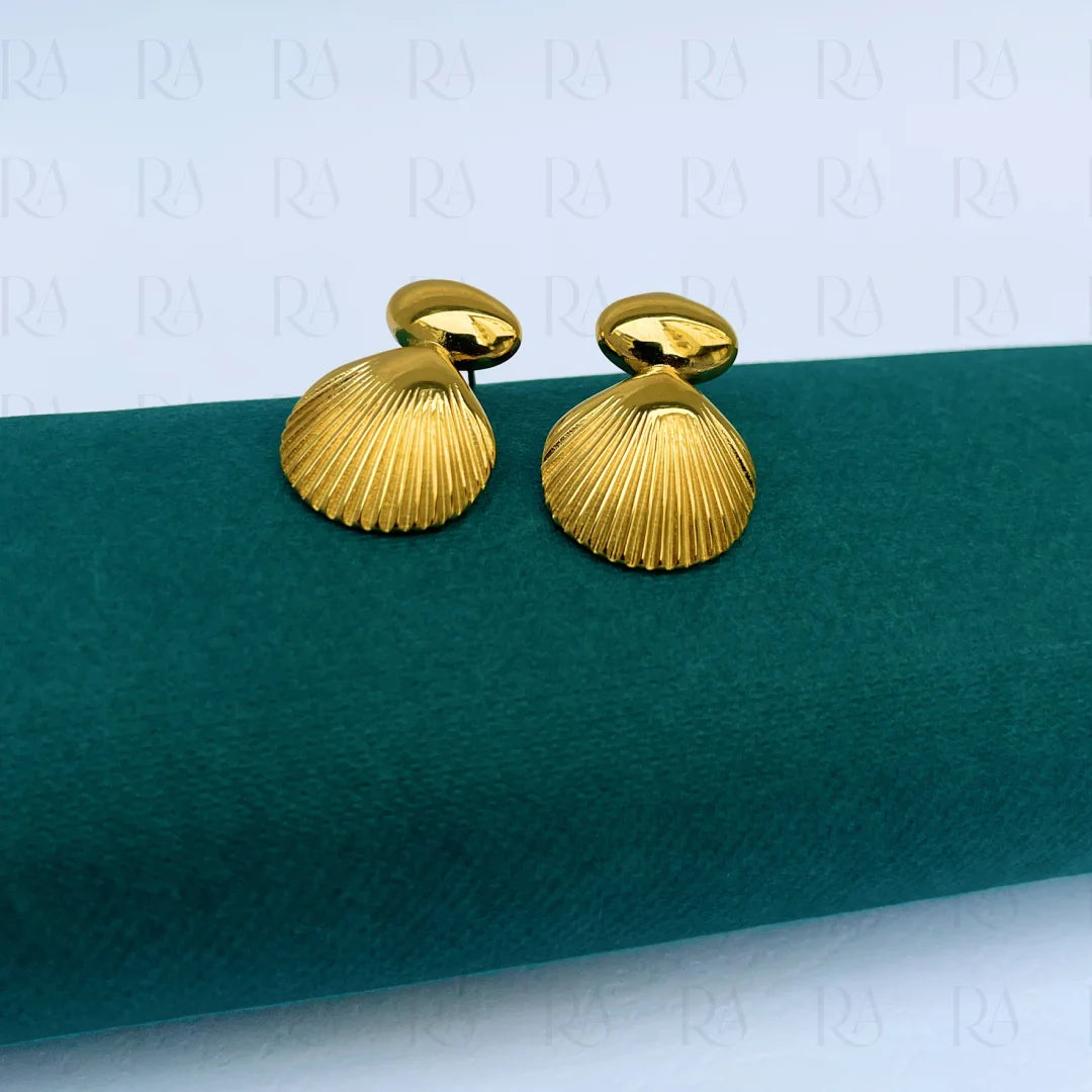 Ola Shell Studs