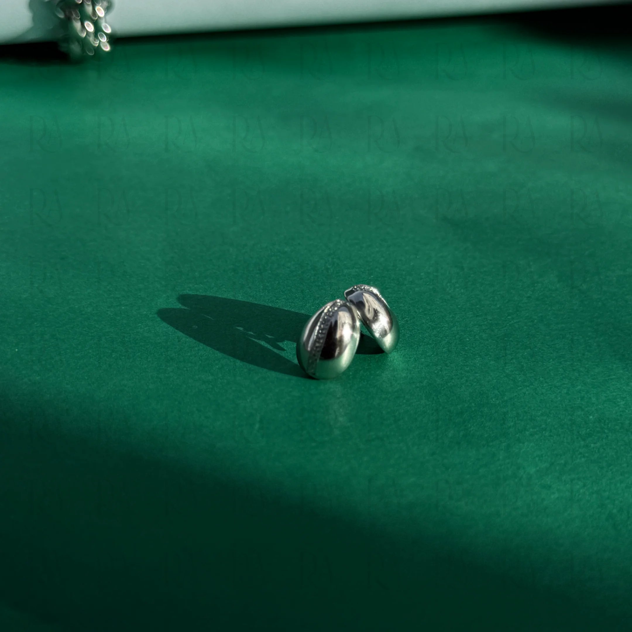 Omi Dainty Bead Studs