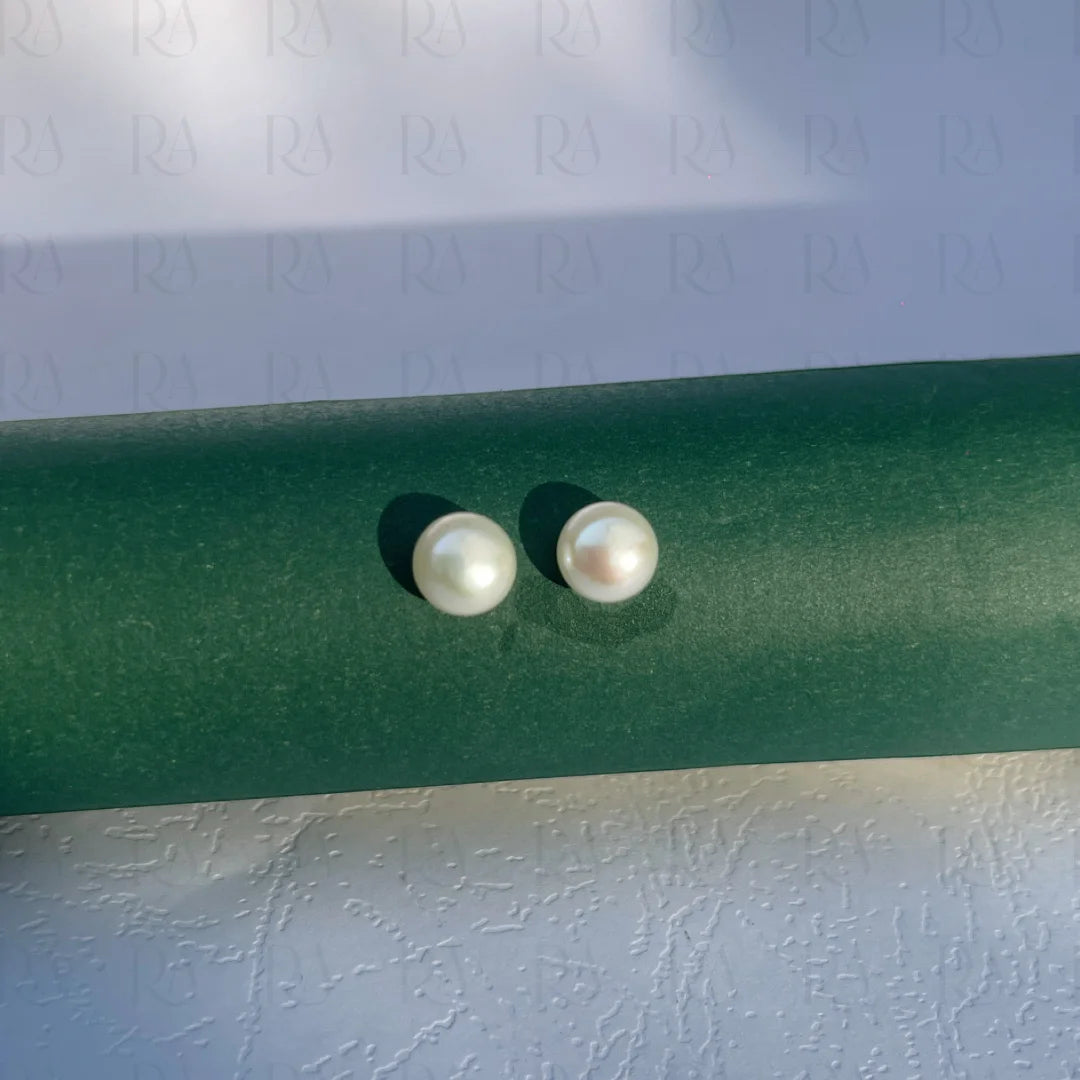 Orun Pearl Studs