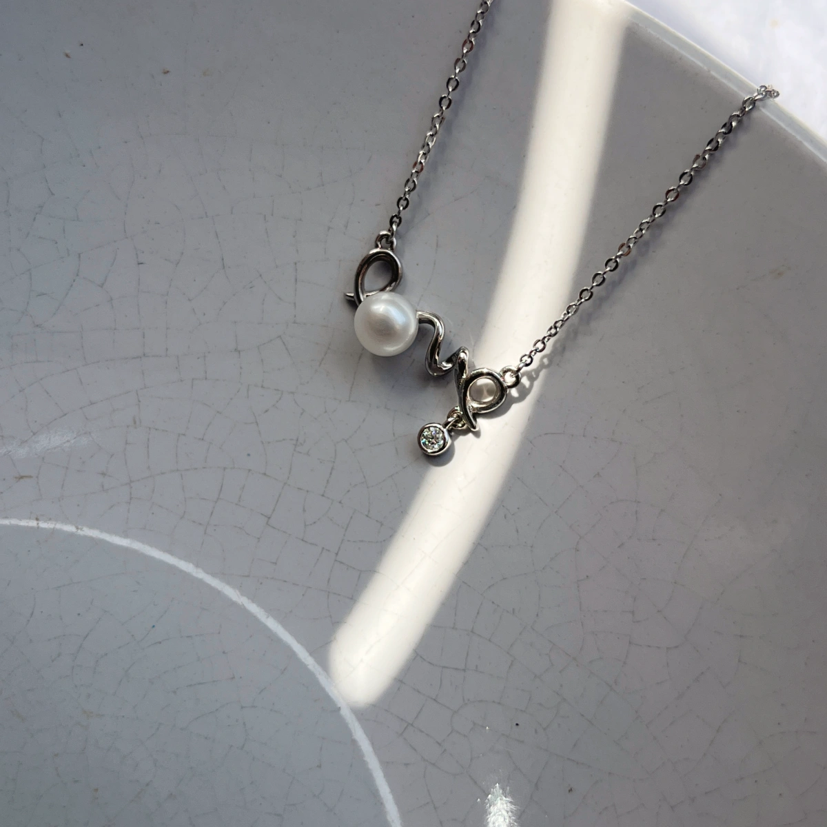 Dainty Love Pearl Necklace