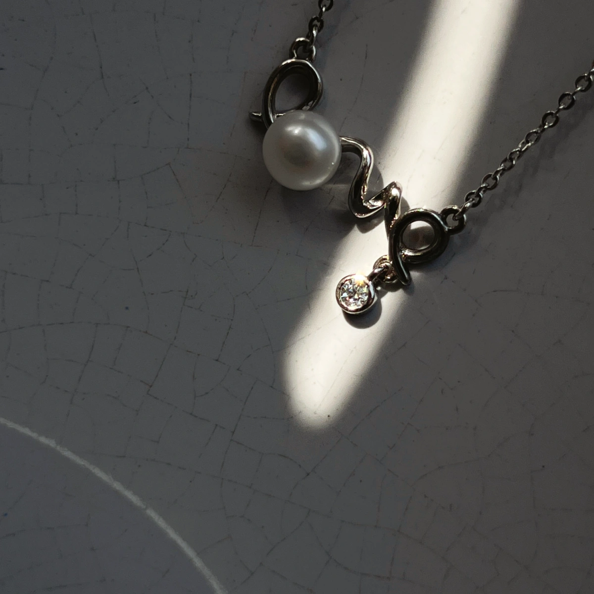 Dainty Love Pearl Necklace