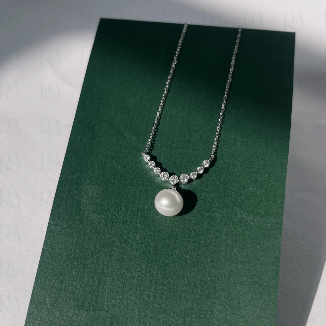 Everyday Pearl Necklace