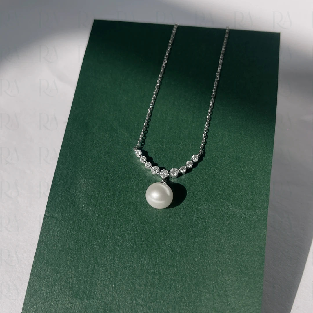 Everyday Pearl Necklace