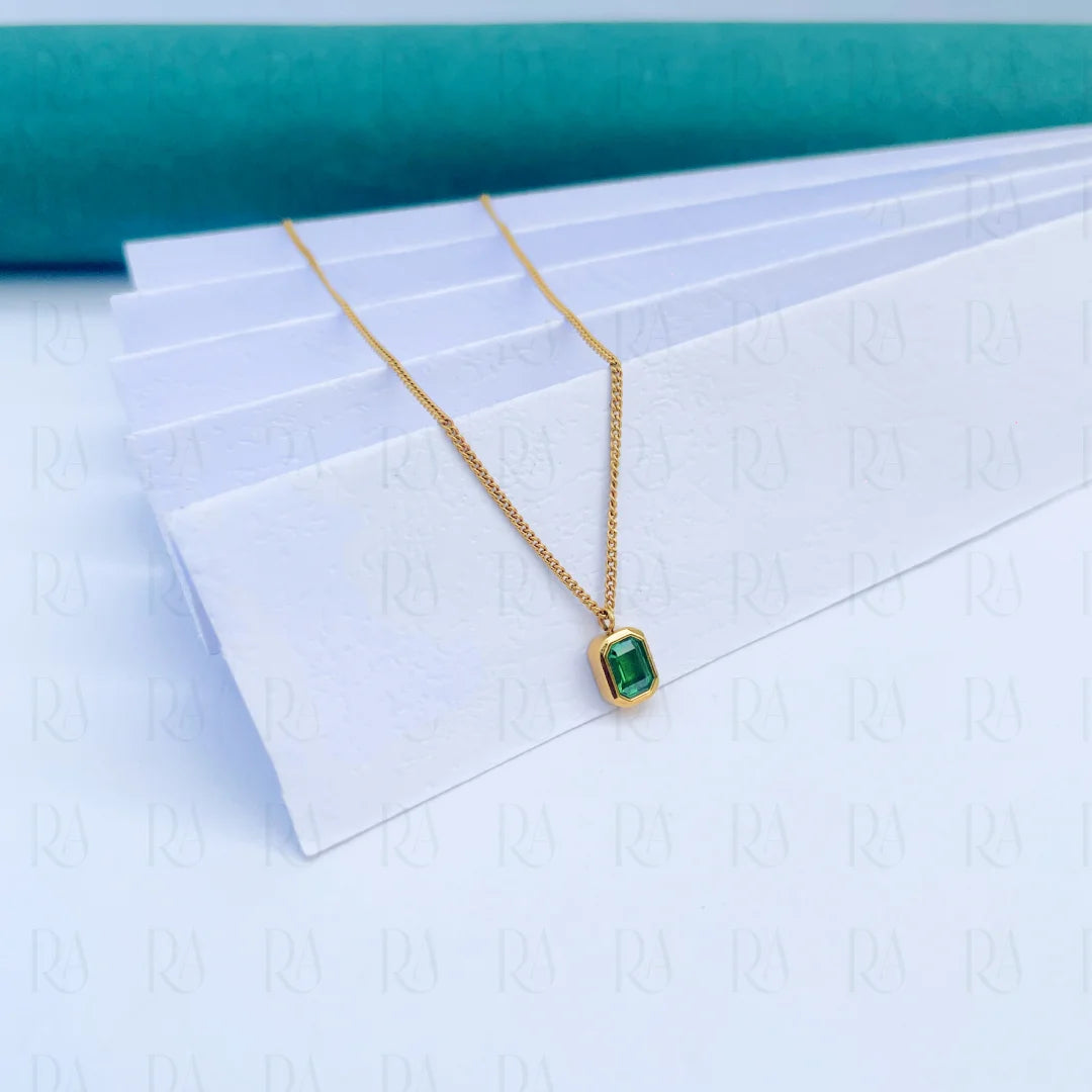 Ayo Emerald Pendant
