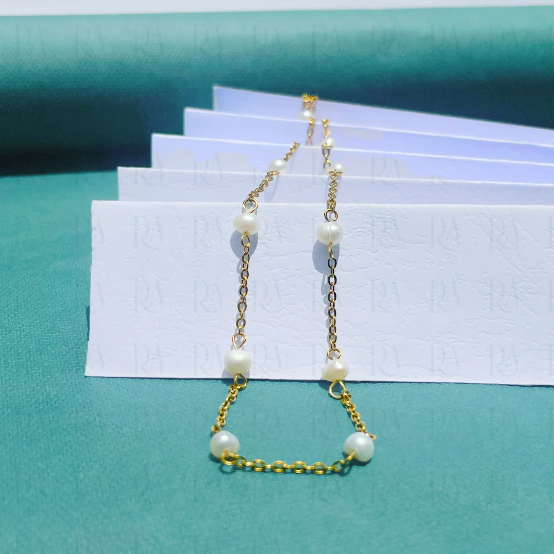 Mira Pearl Necklace