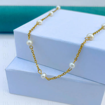 Mira Pearl Necklace