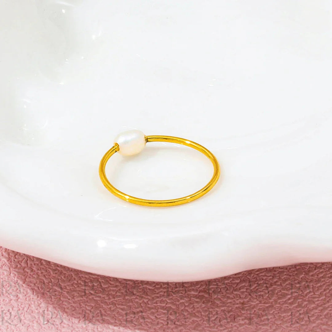 Mira Pearl Ring
