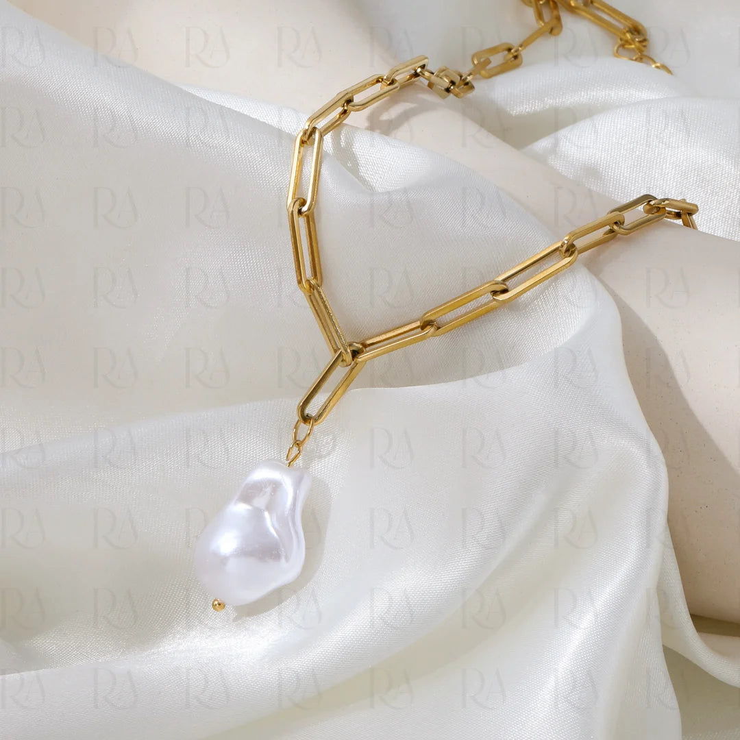 Nara Pearl Chain