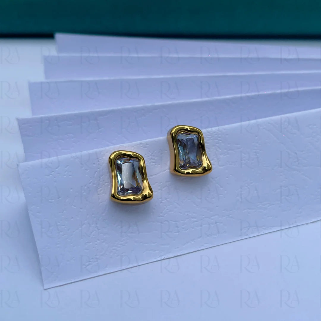 Nova Crystal Studs
