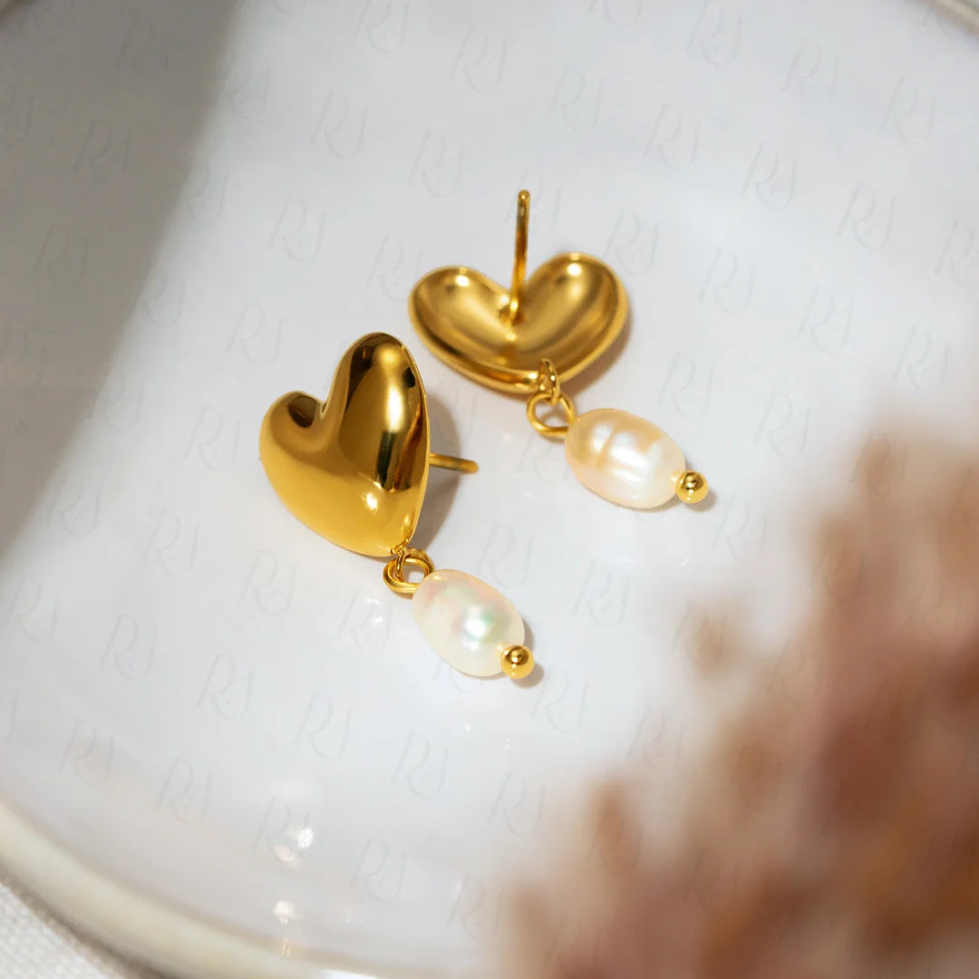 Okan Heart Pearl Earrings