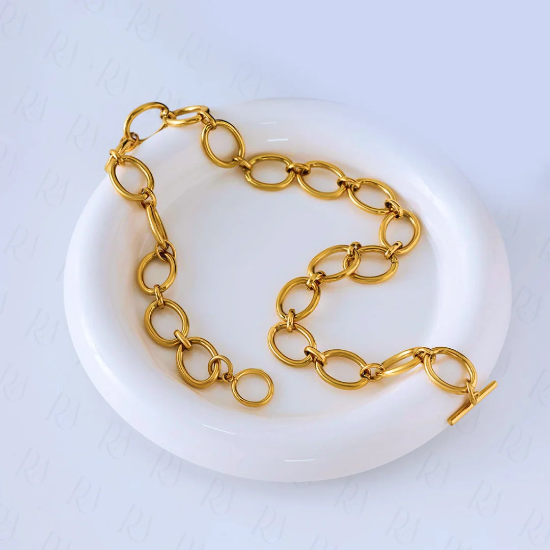 Ola Chain Necklace