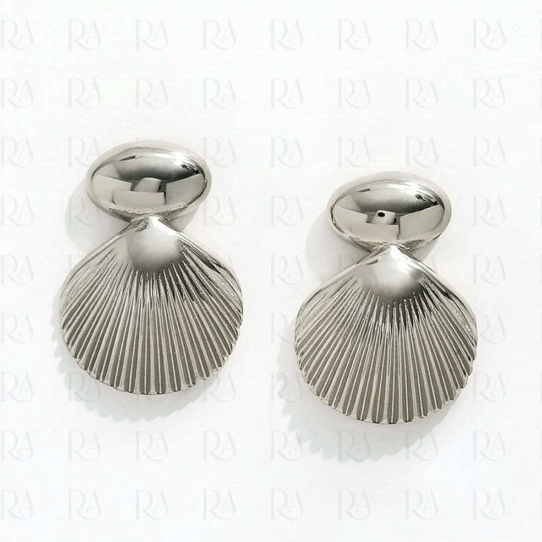 Ola Shell Studs