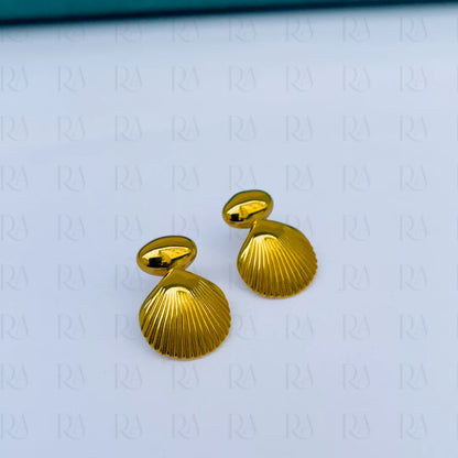 Ola Shell Studs