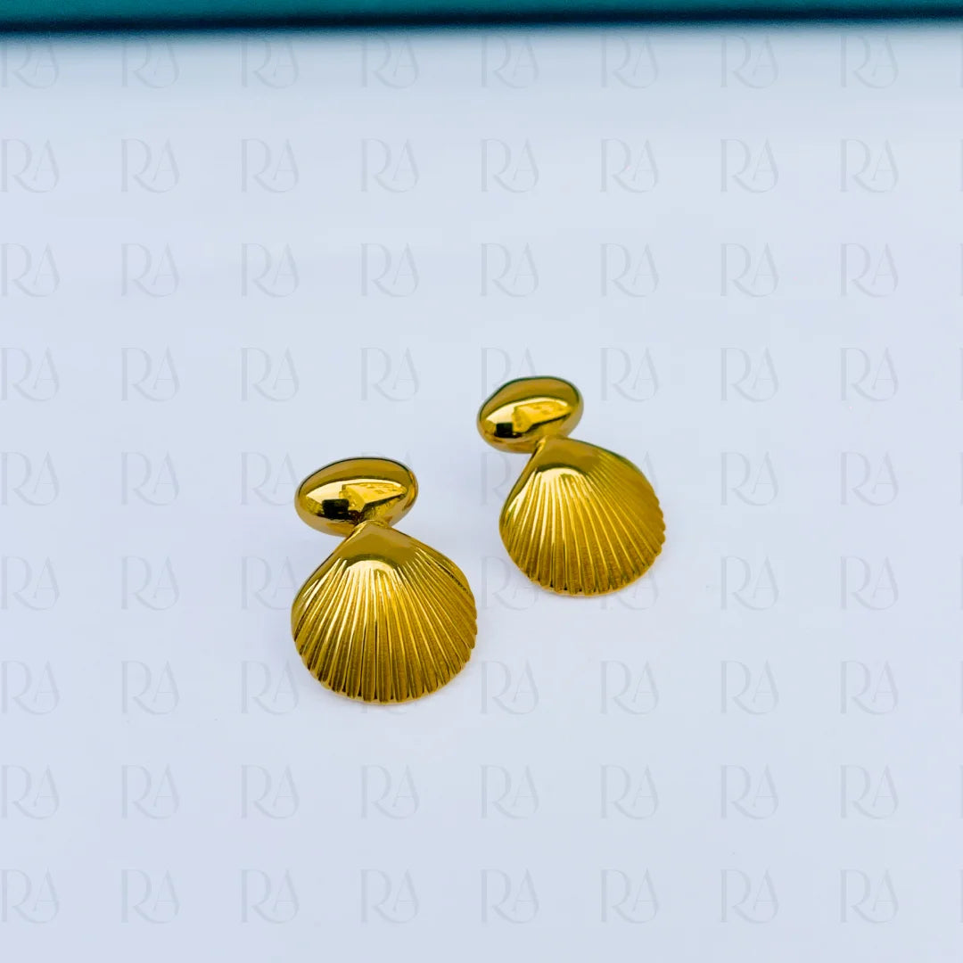 Ola Shell Studs
