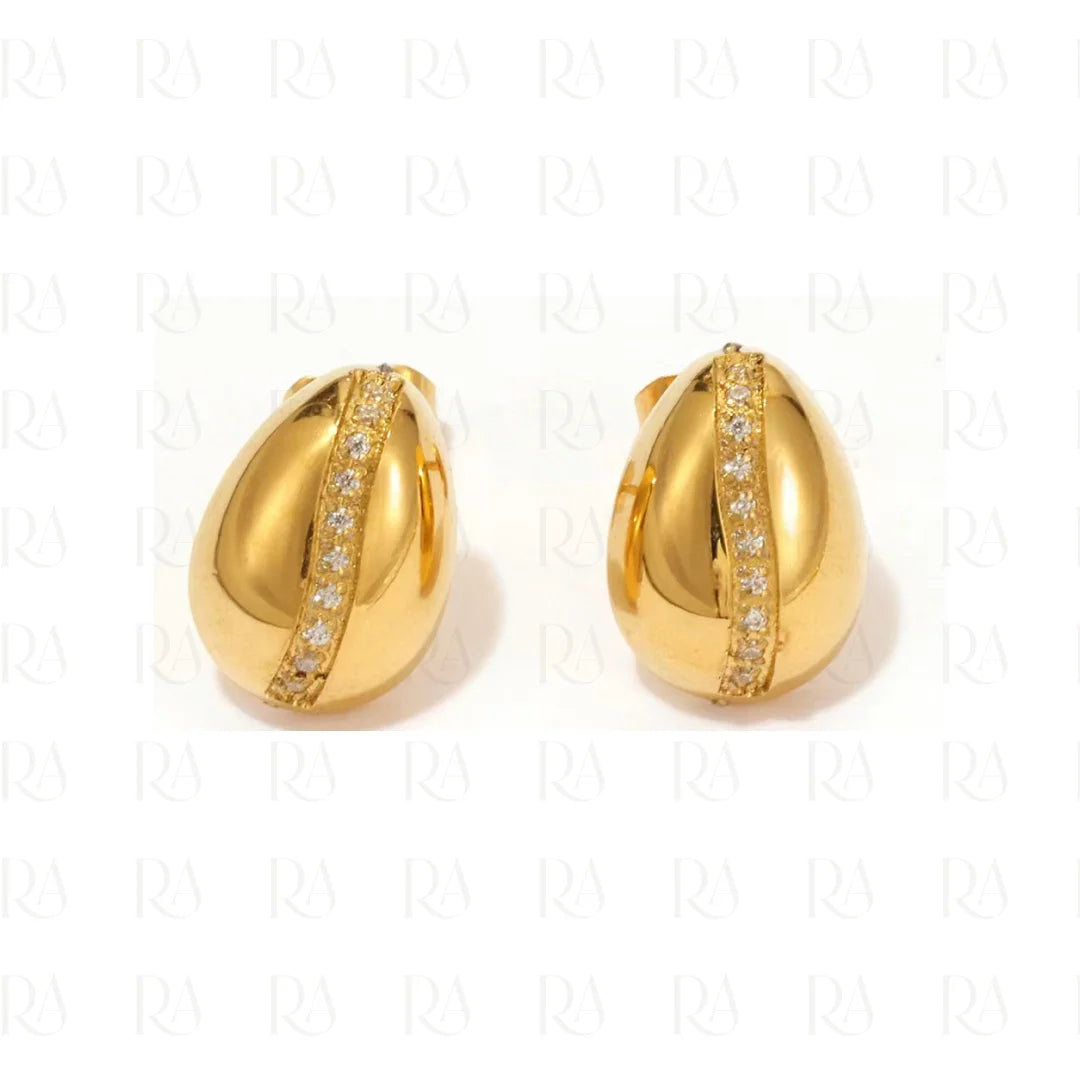 Omi Dainty Bead Studs