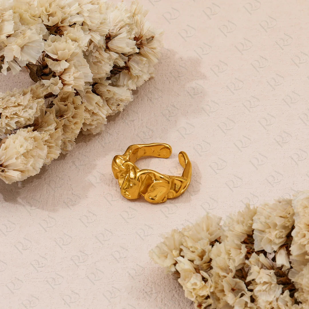Omi Lava Ring