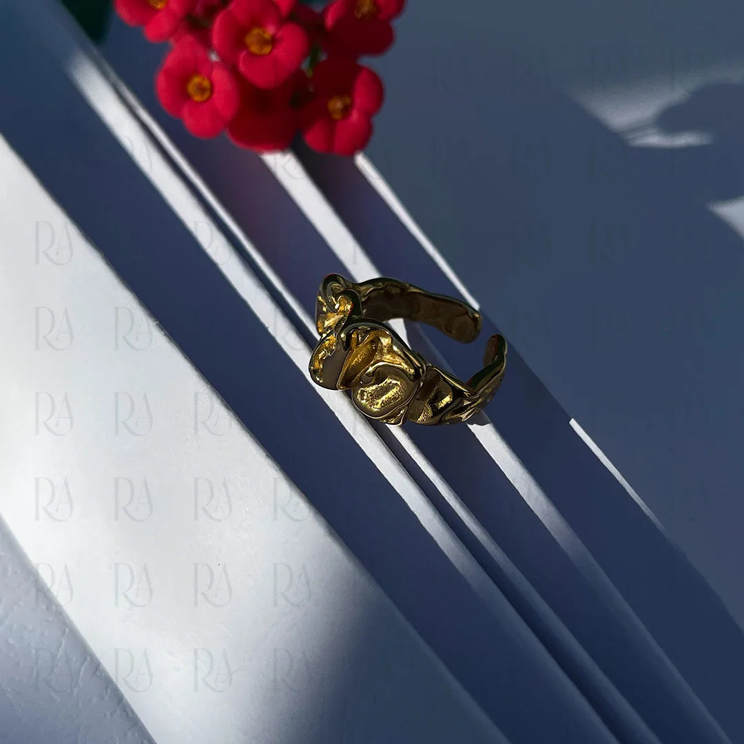 Omi Lava Ring