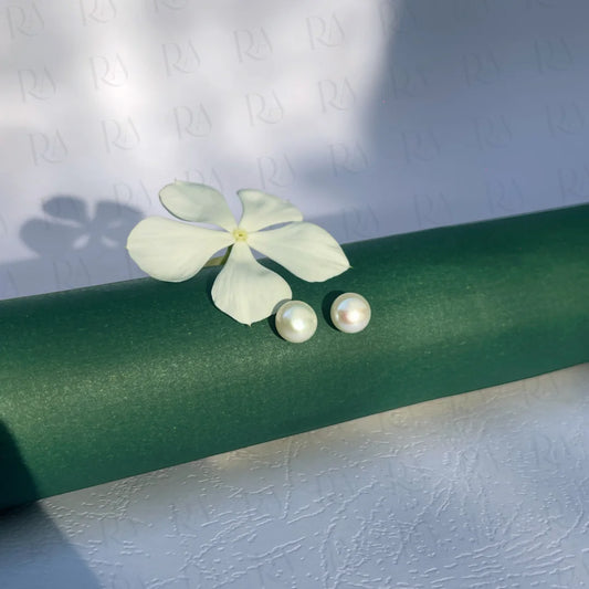 Orun Pearl Studs