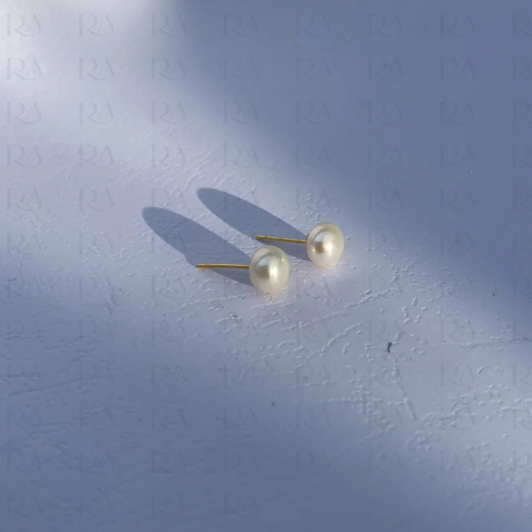 Orun Pearl Studs