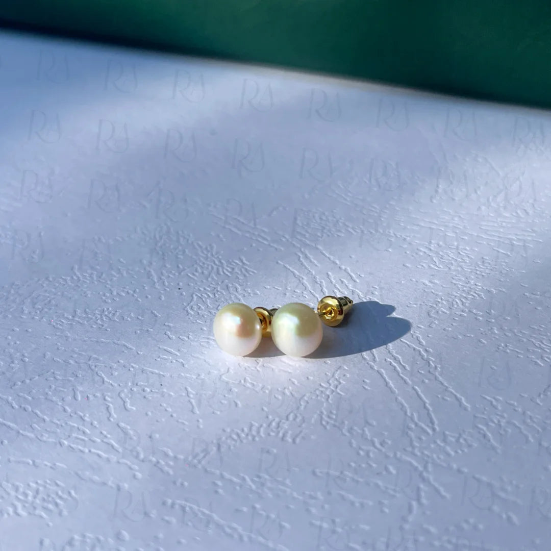 Orun Pearl Studs