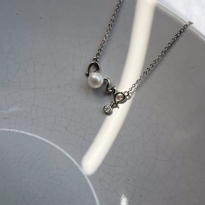Dainty Love Pearl Necklace