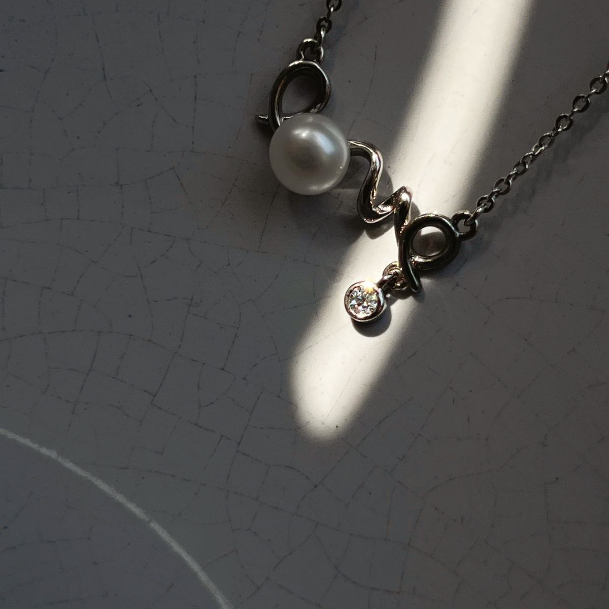 Dainty Everyday Pearl Necklace