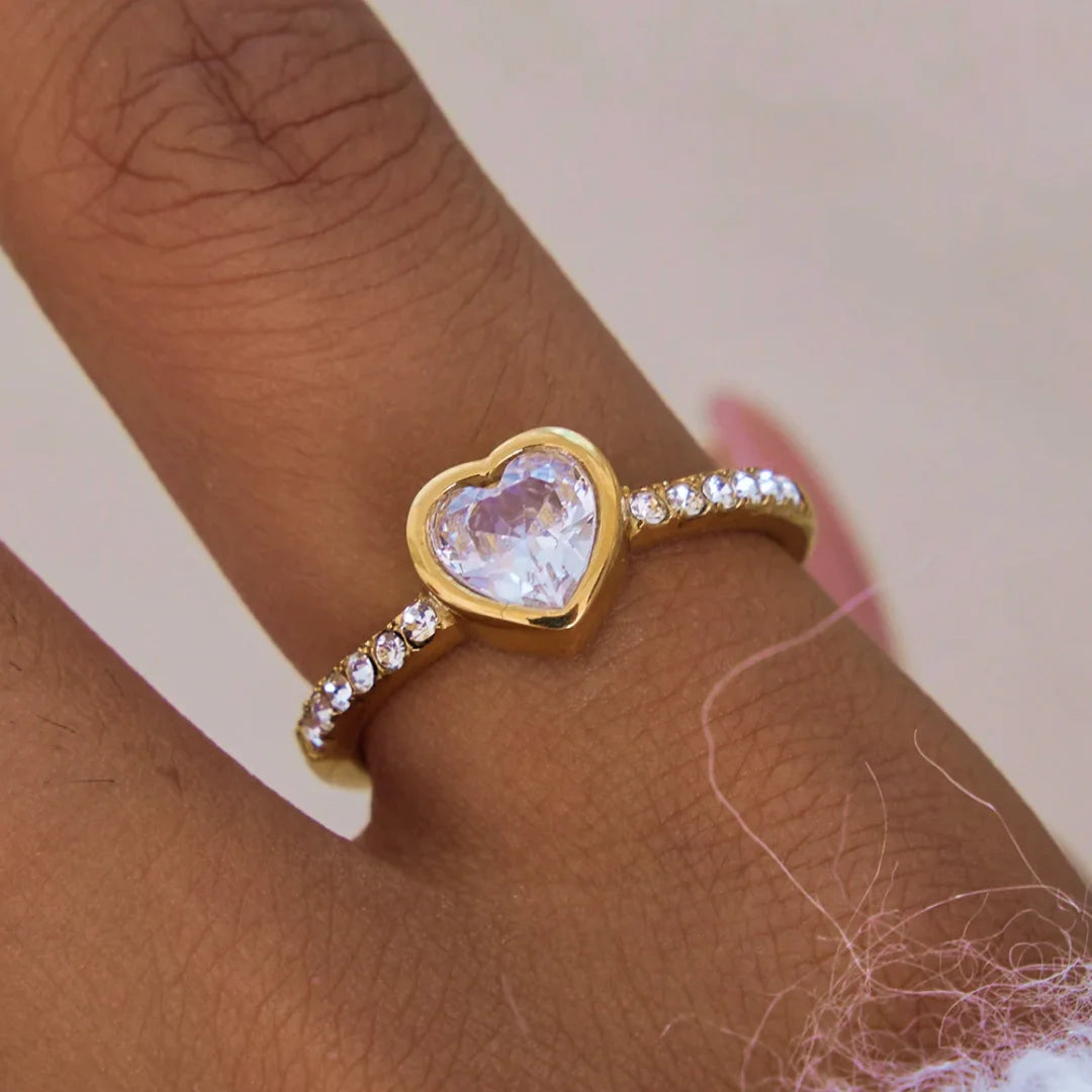 Simi Heart Ring