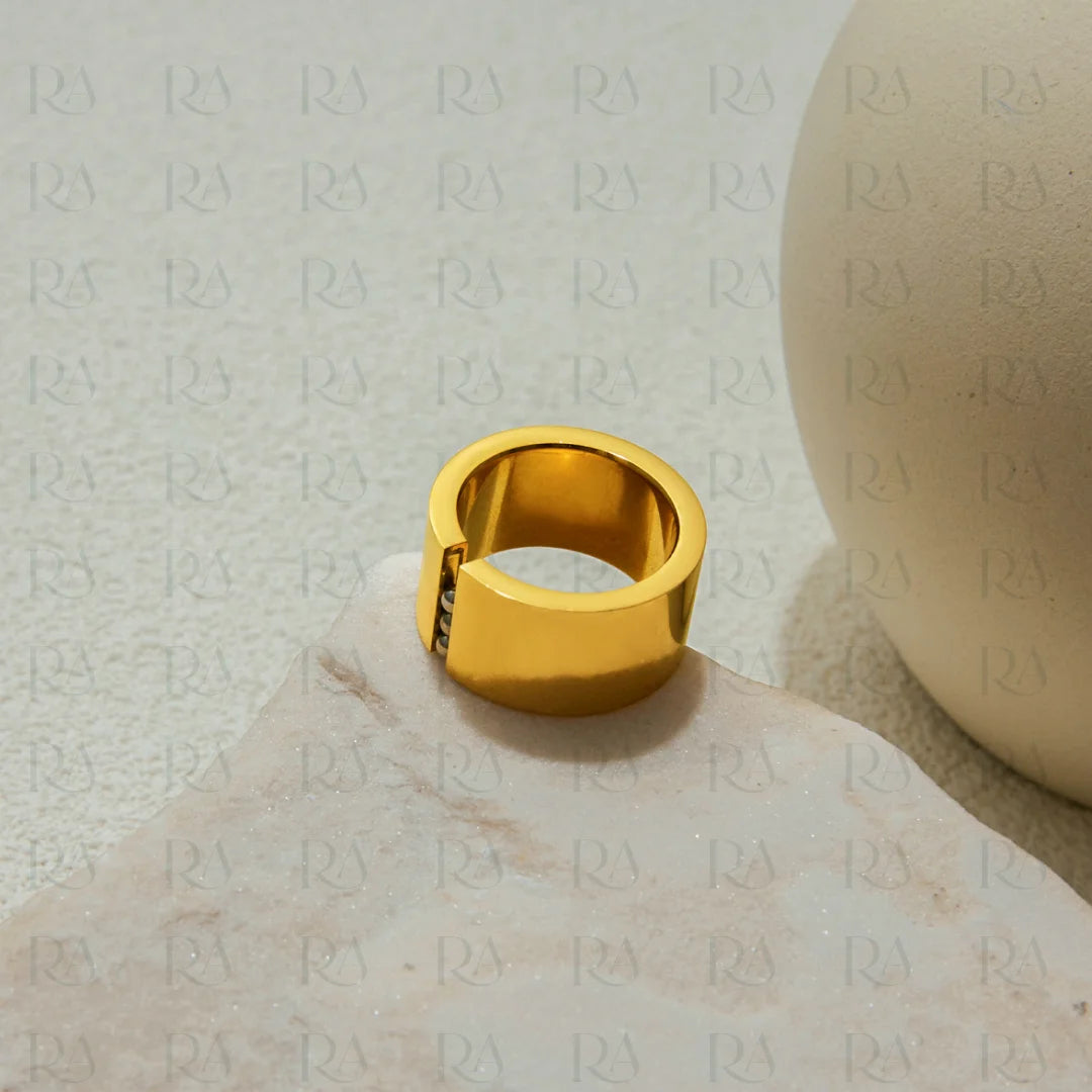 Sola Orbit Ring