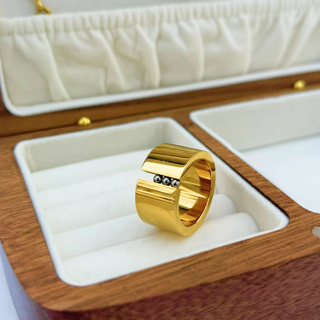 Sola Orbit Ring