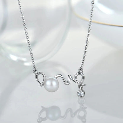 Dainty Love Pearl Necklace