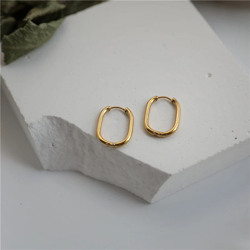 Classic U-Drop Earrings