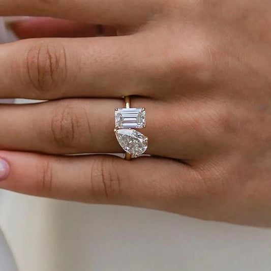The Amaka Toi et moi Ring