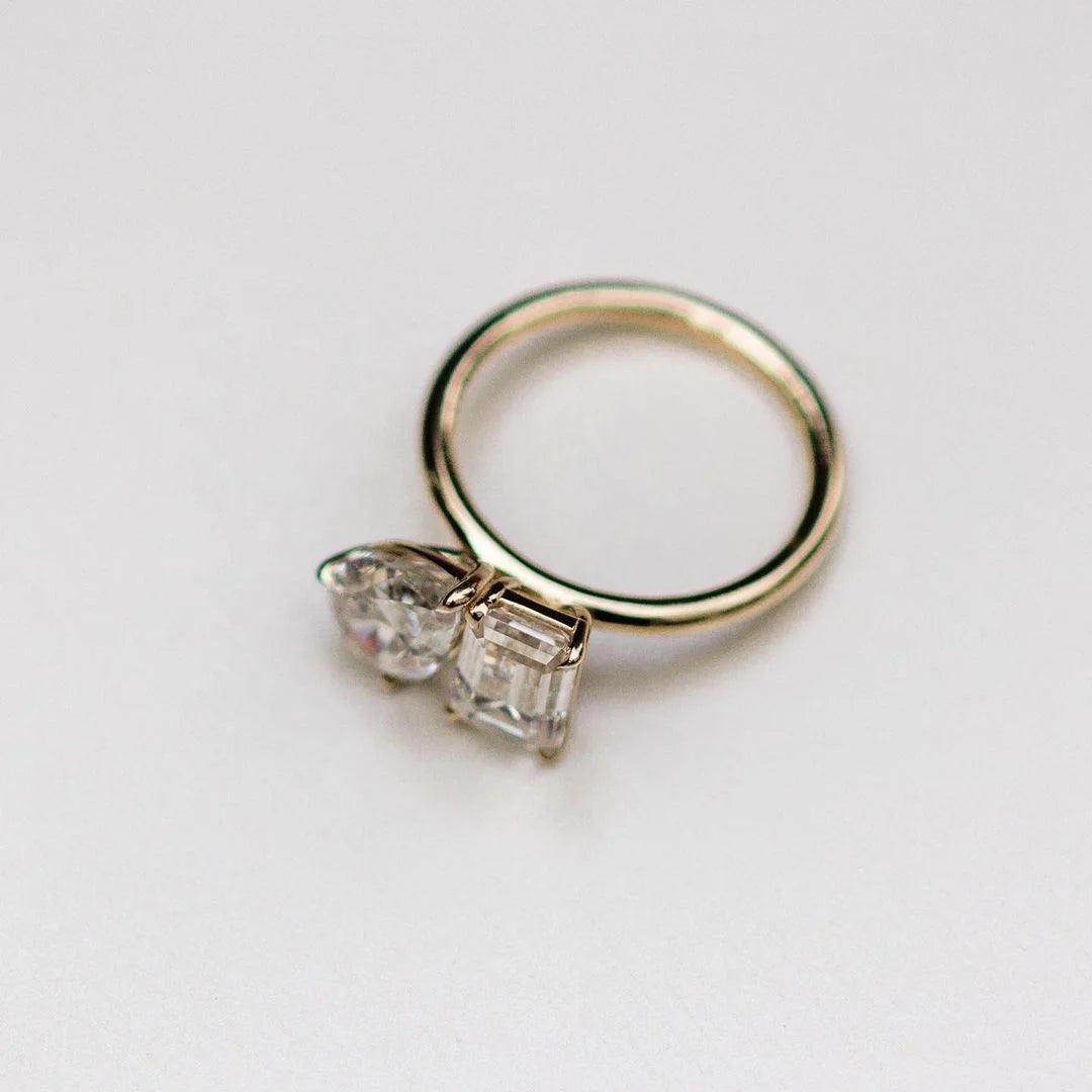 The Amaka Toi et moi Ring