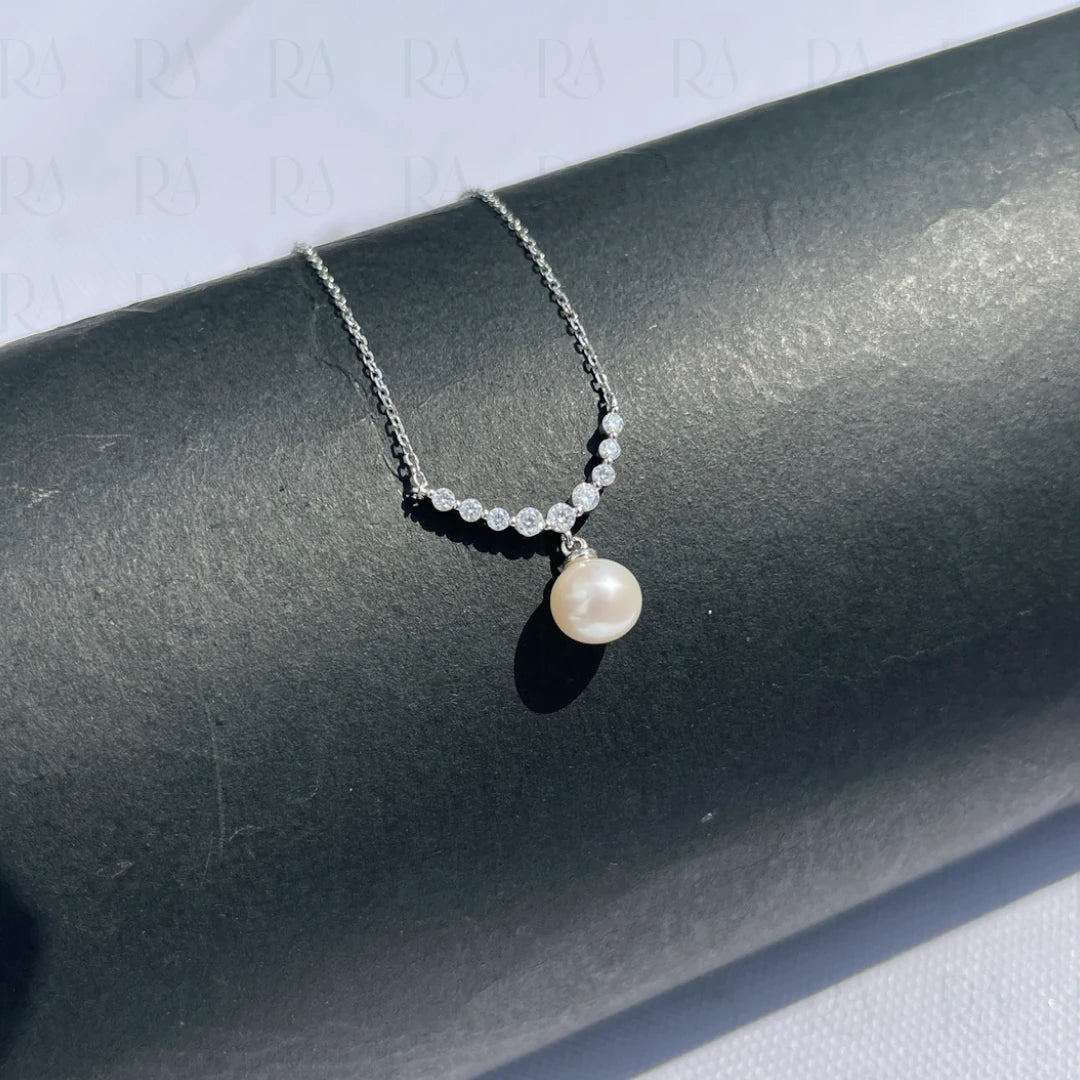Everyday Pearl Necklace