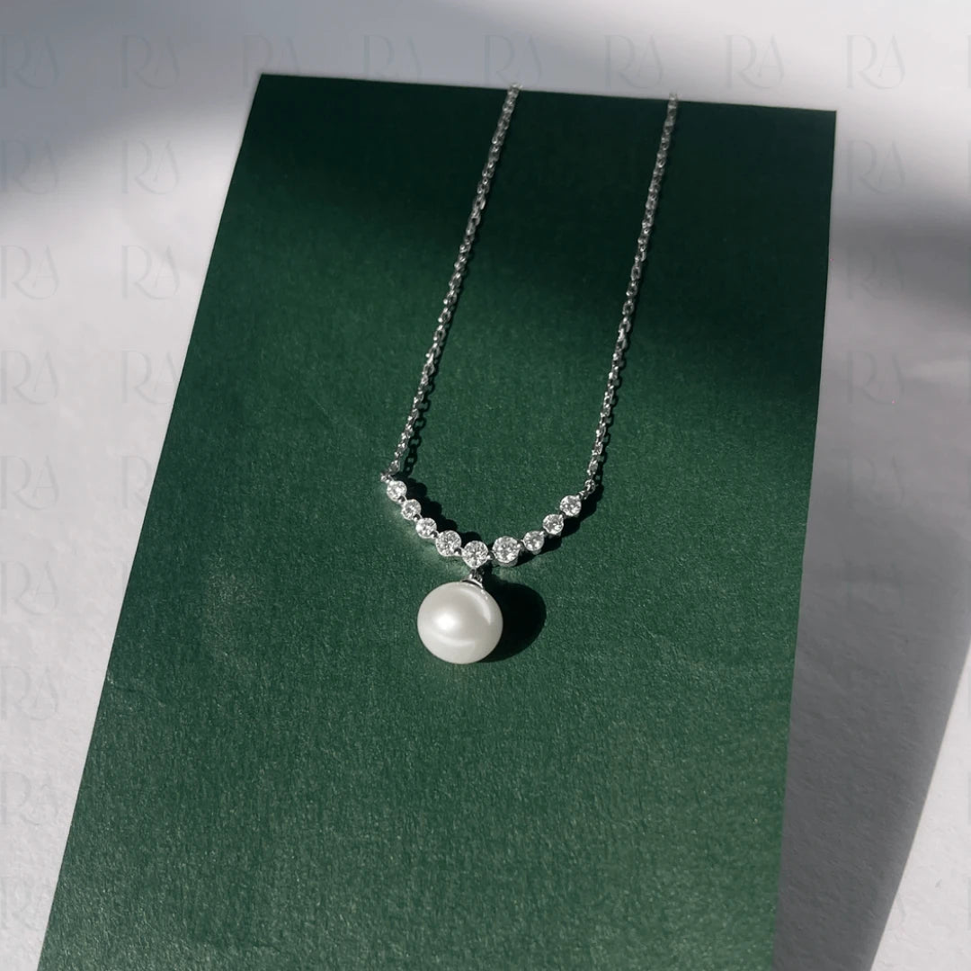 Everyday Pearl Necklace