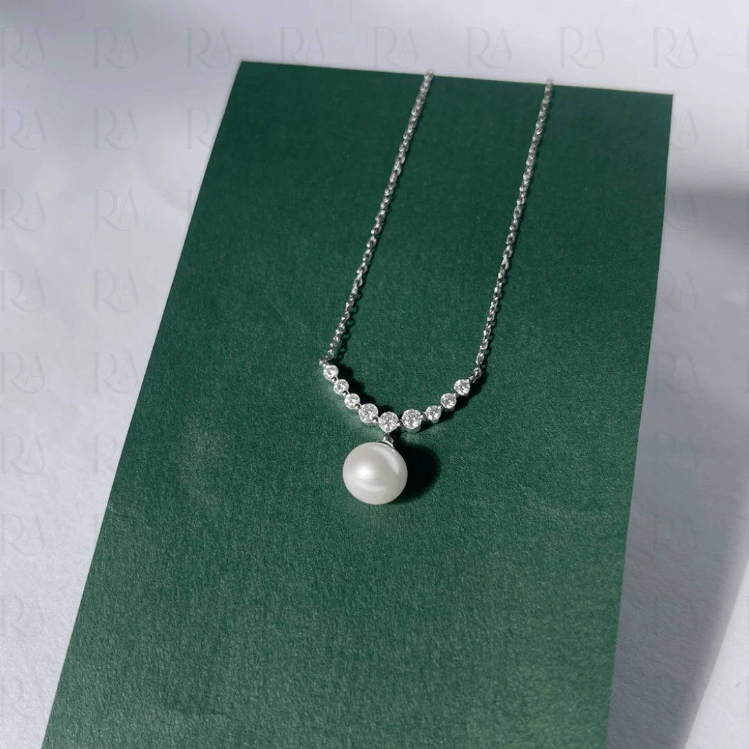 Everyday Pearl Necklace