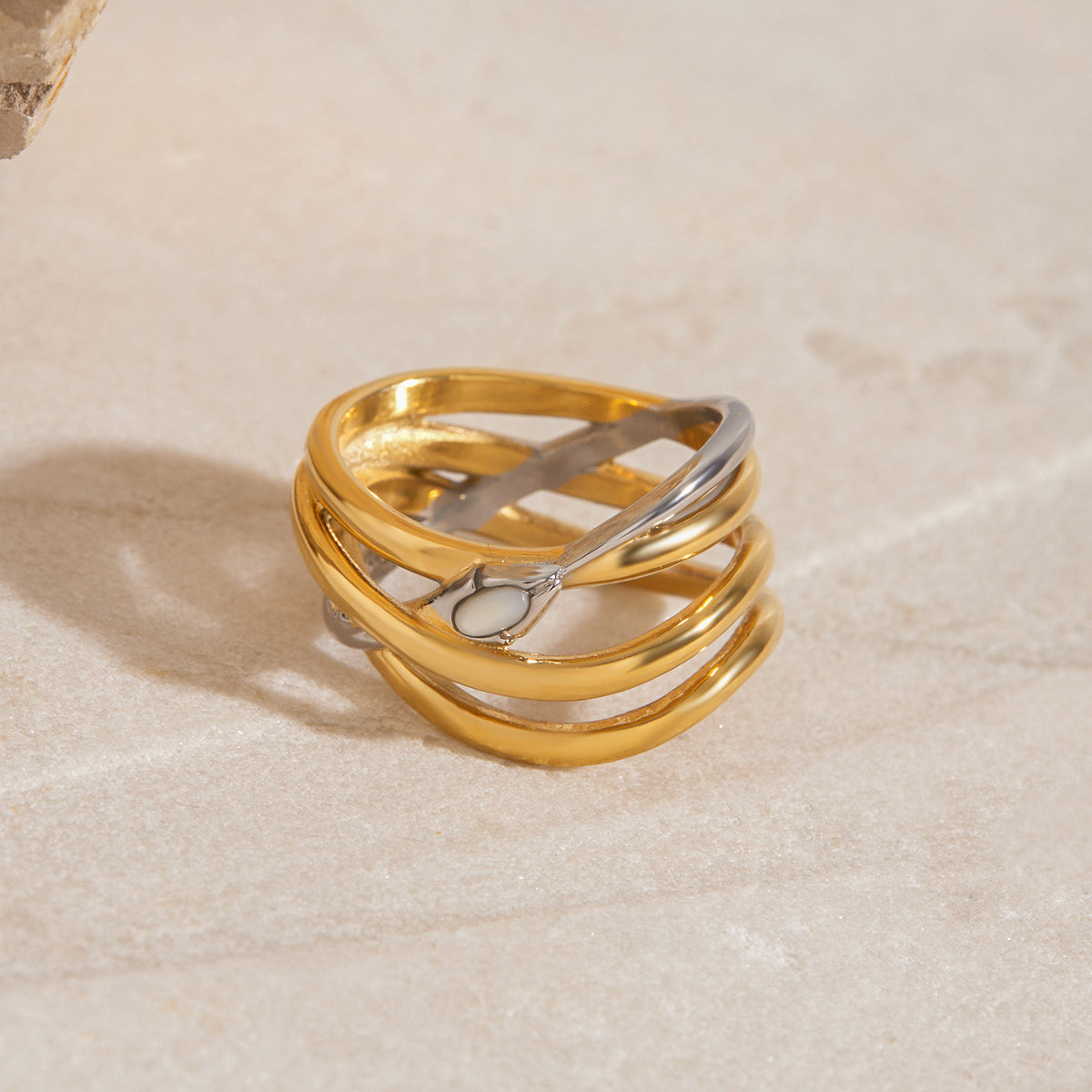 Aro Two-Tone Band
