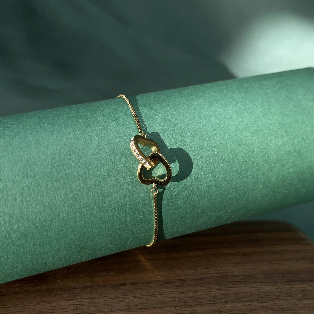 Meji Hearts Bracelet