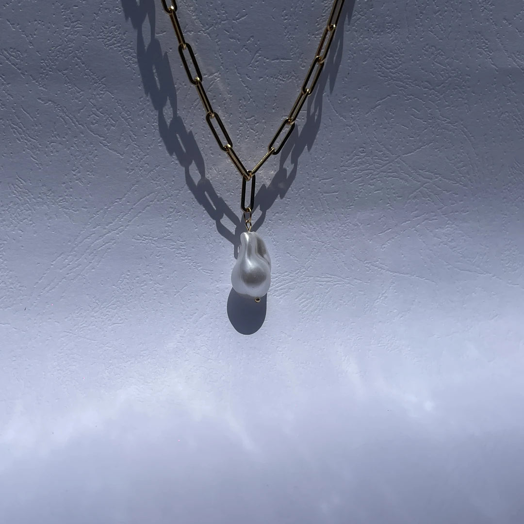 Nara Pearl Chain