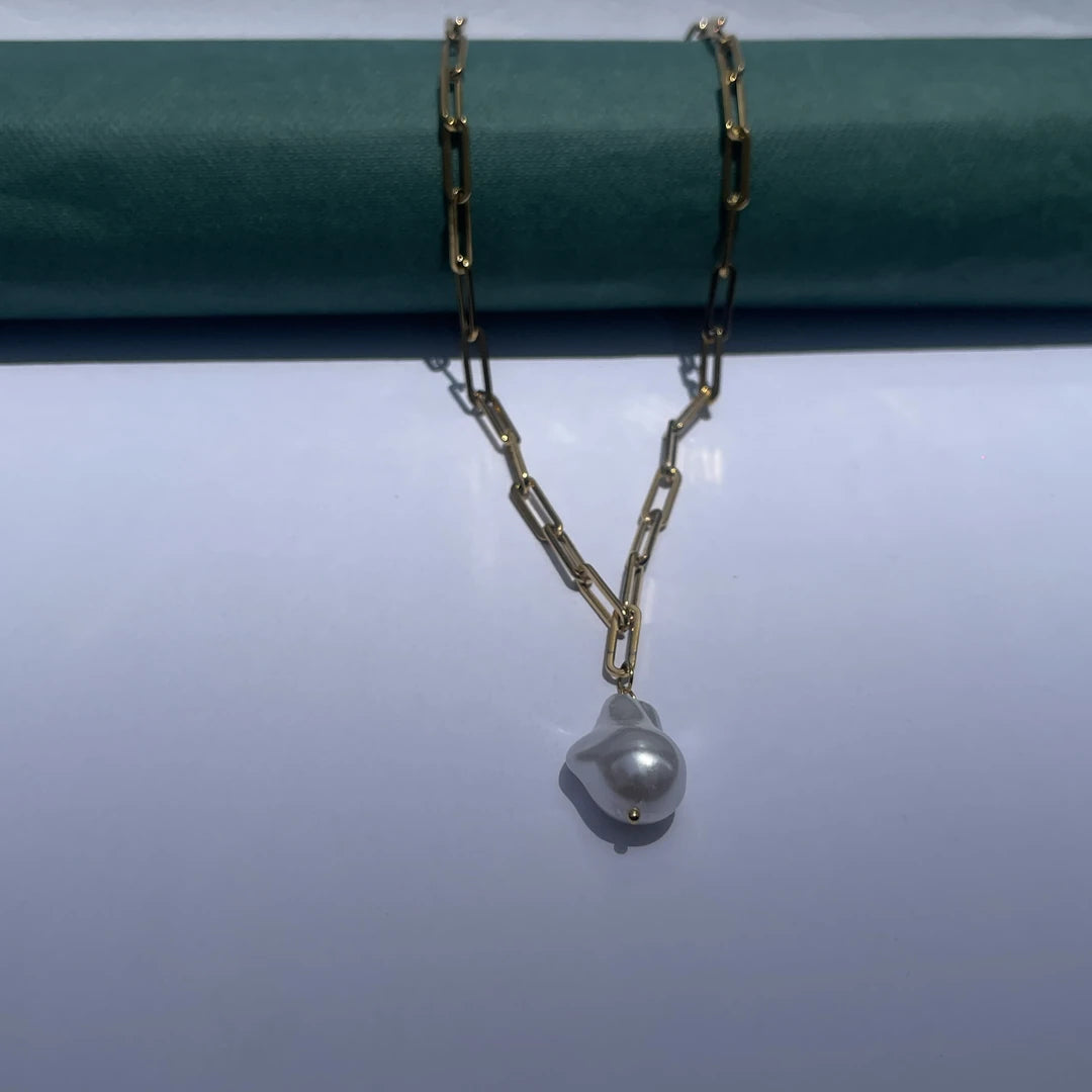 Nara Pearl Chain