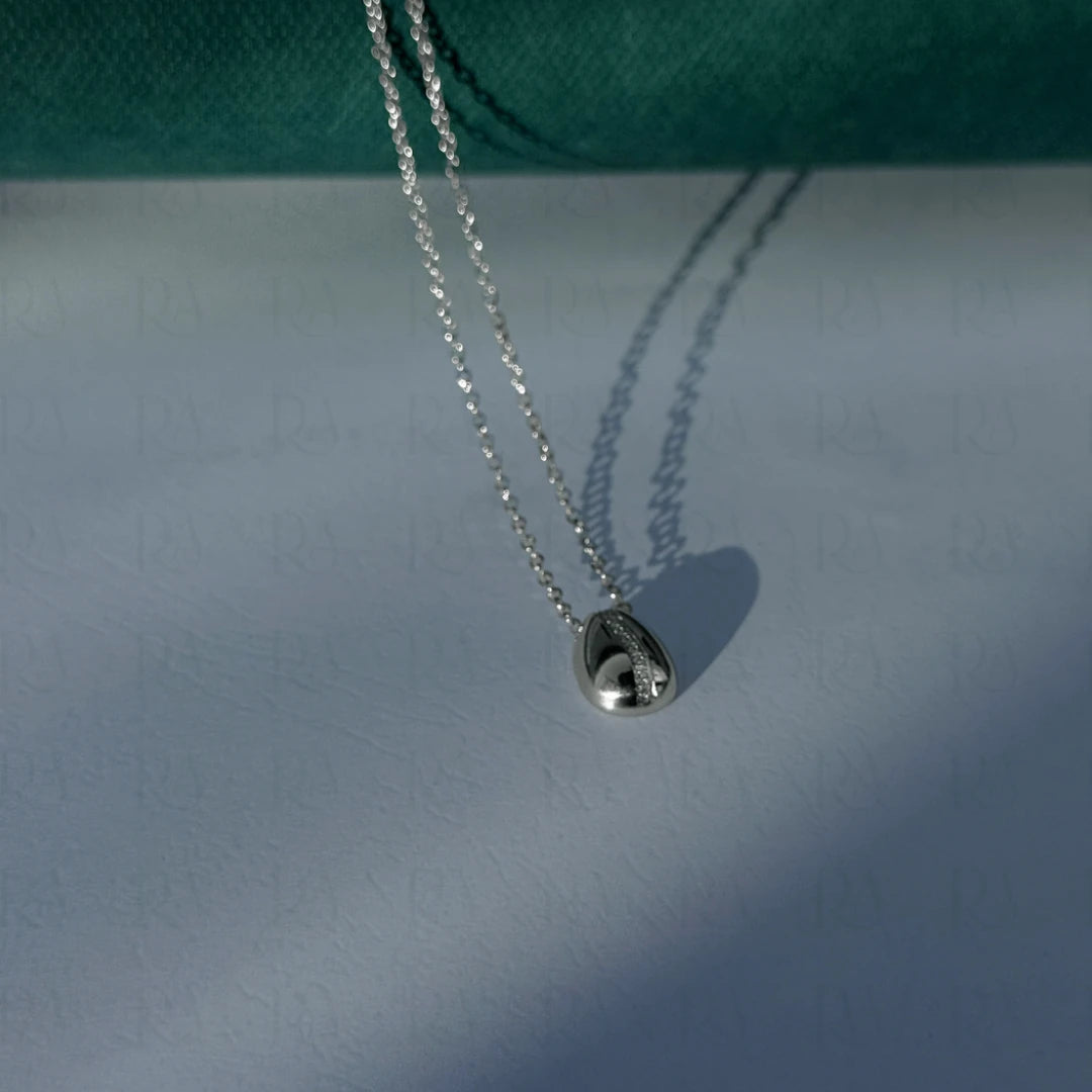 Omi Dainty Bead Necklace