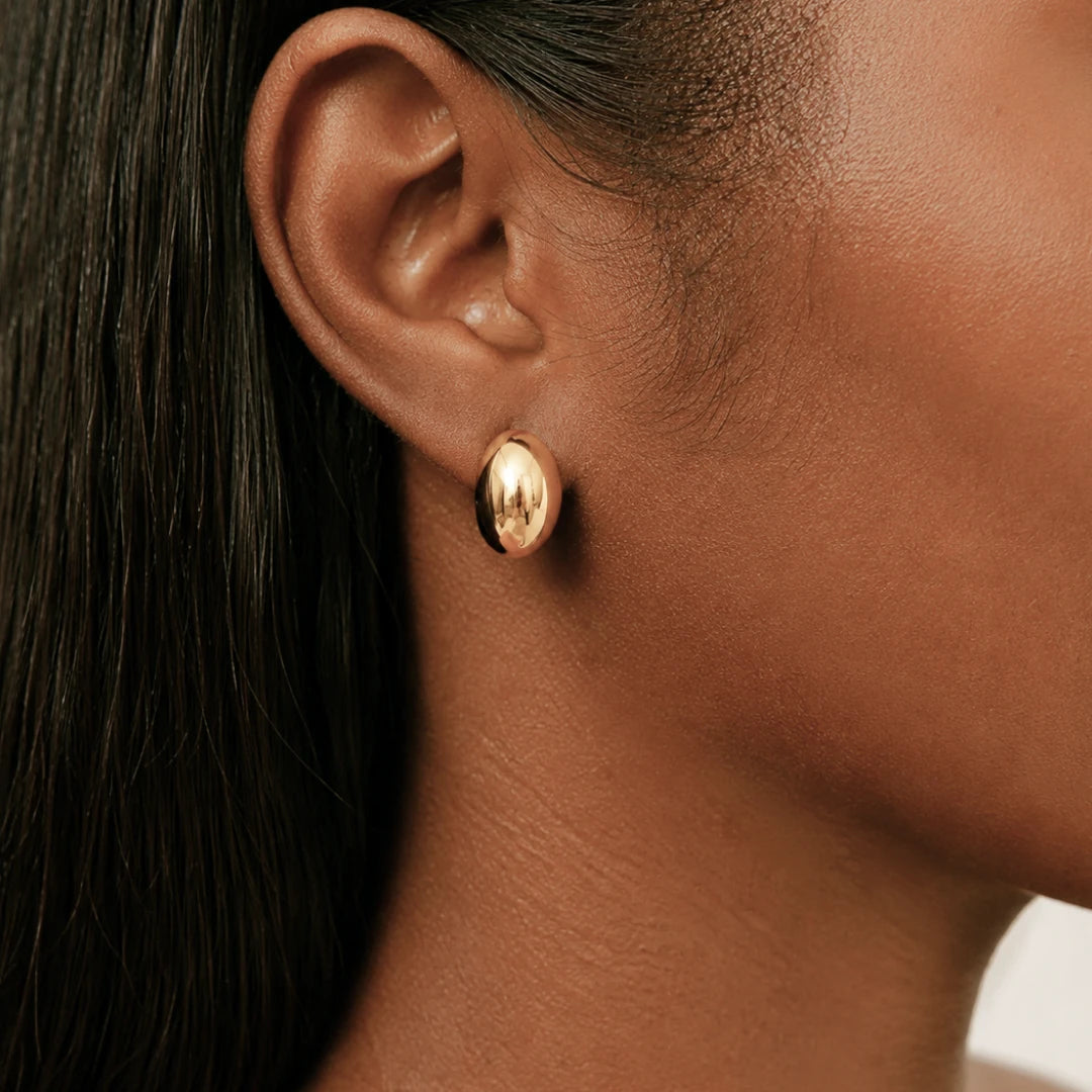 Omi Dainty Bead Studs