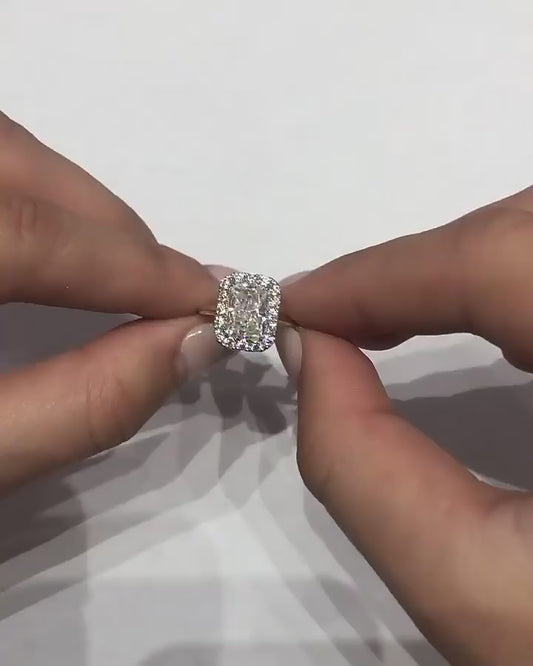 The Aria Ring